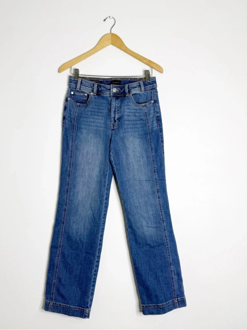 Talbots Relaxed Bootcut Jeans Size 4 Medium Wash Stretch Denim